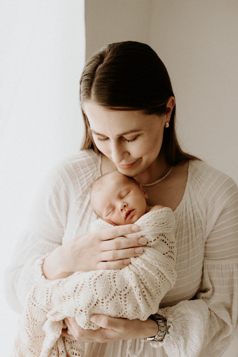 Elle with baby daughter